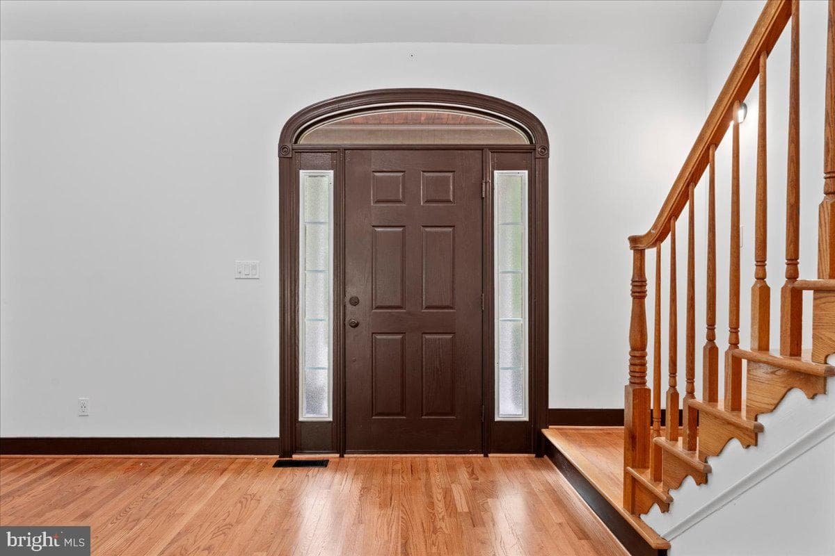 7403 Barrister Court photo 19