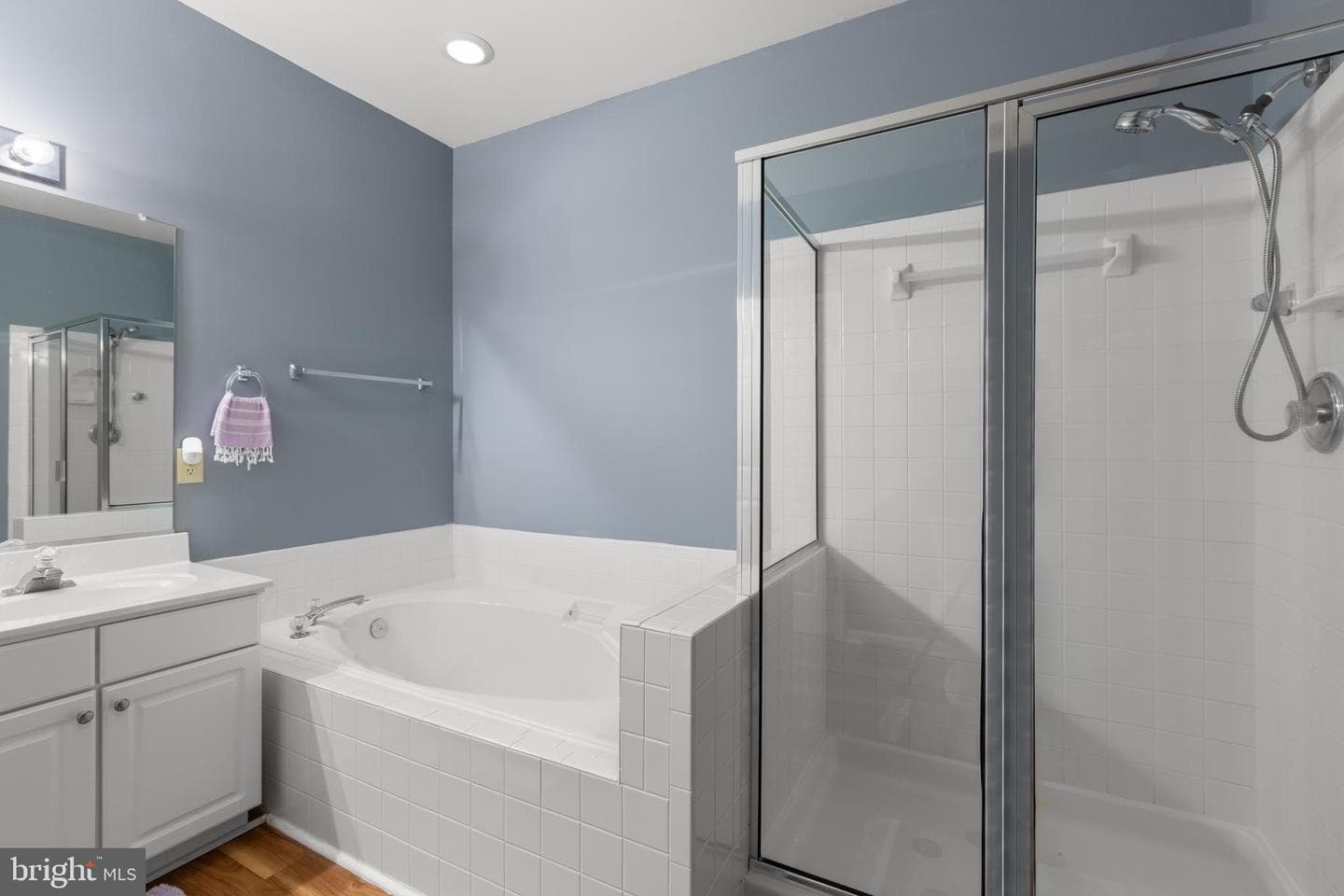 9414 Glascow Drive photo 31