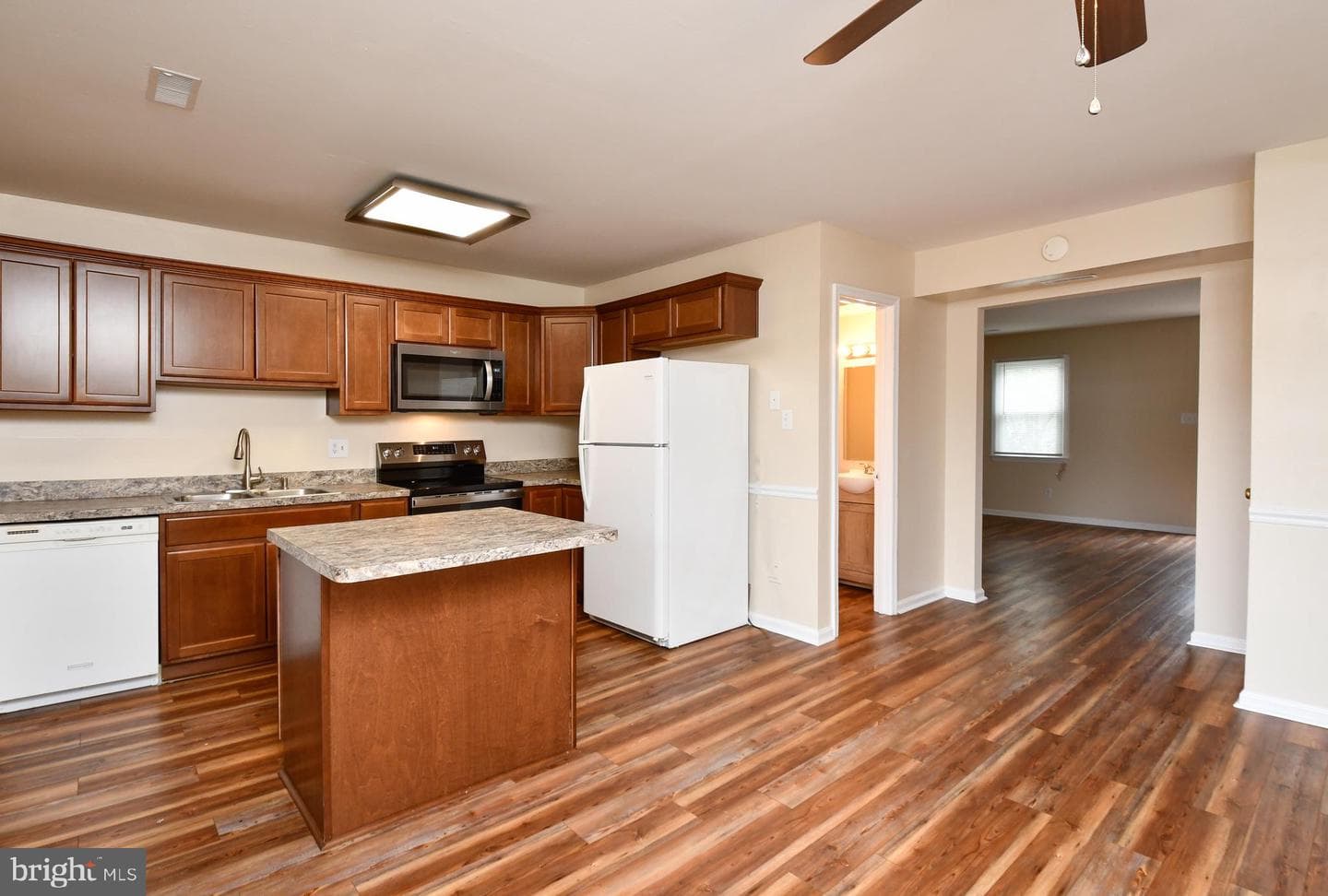 303 Olde Greenwich Drive photo 5