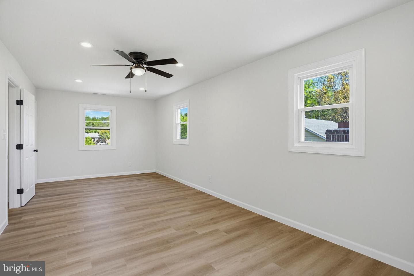 4205 Amelia Drive photo 31
