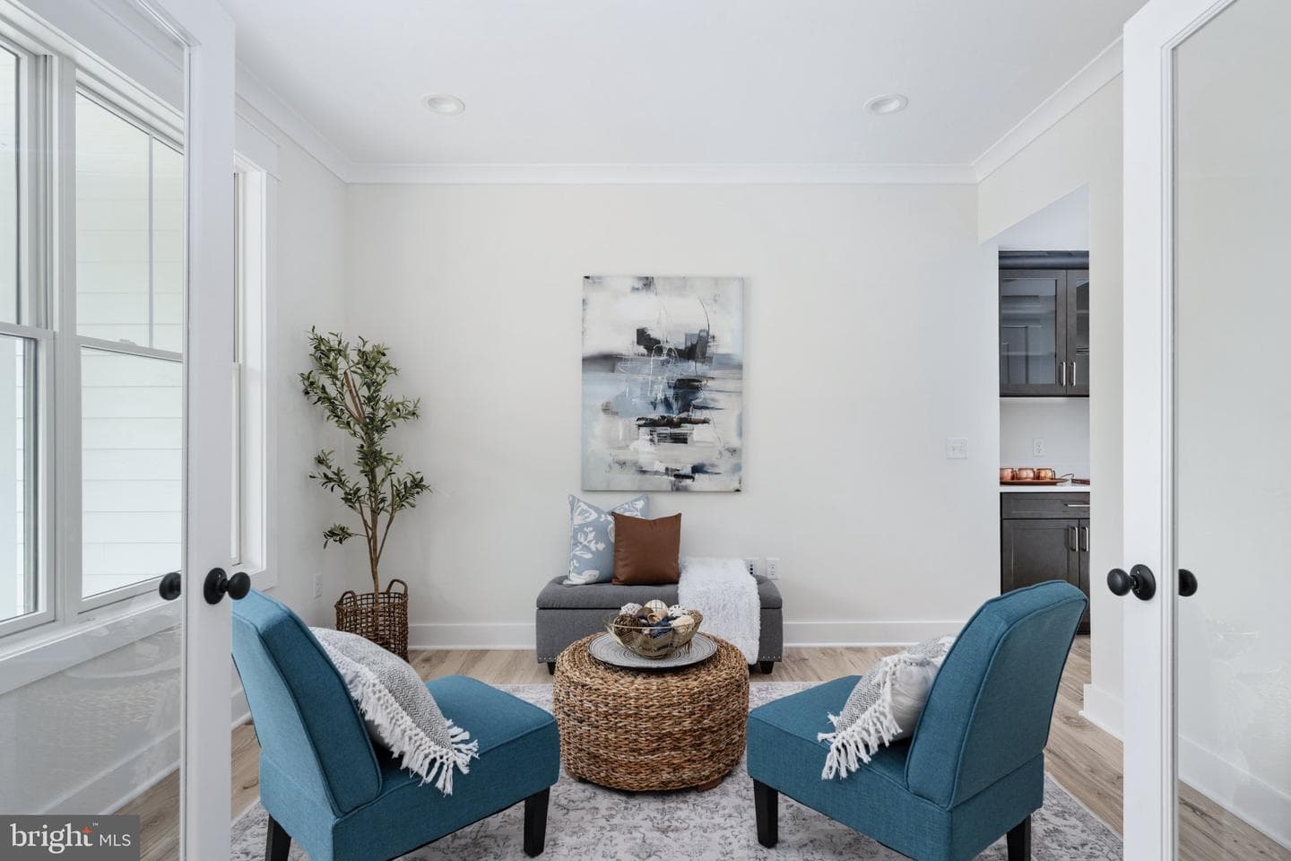 8558 Highclere Lane photo 12