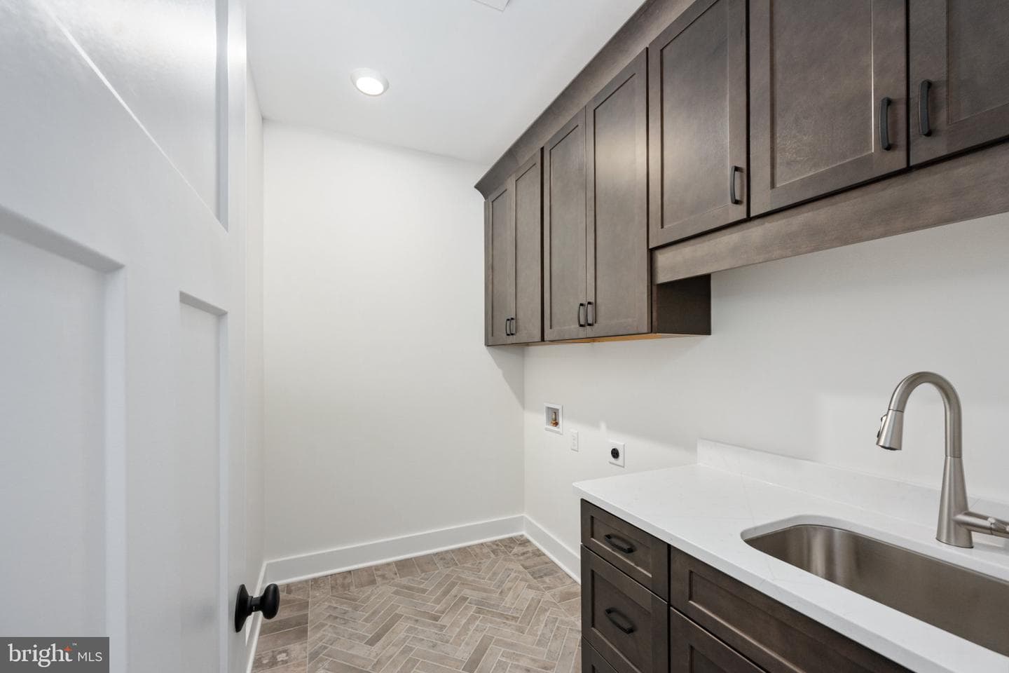 8558 Highclere Lane photo 19