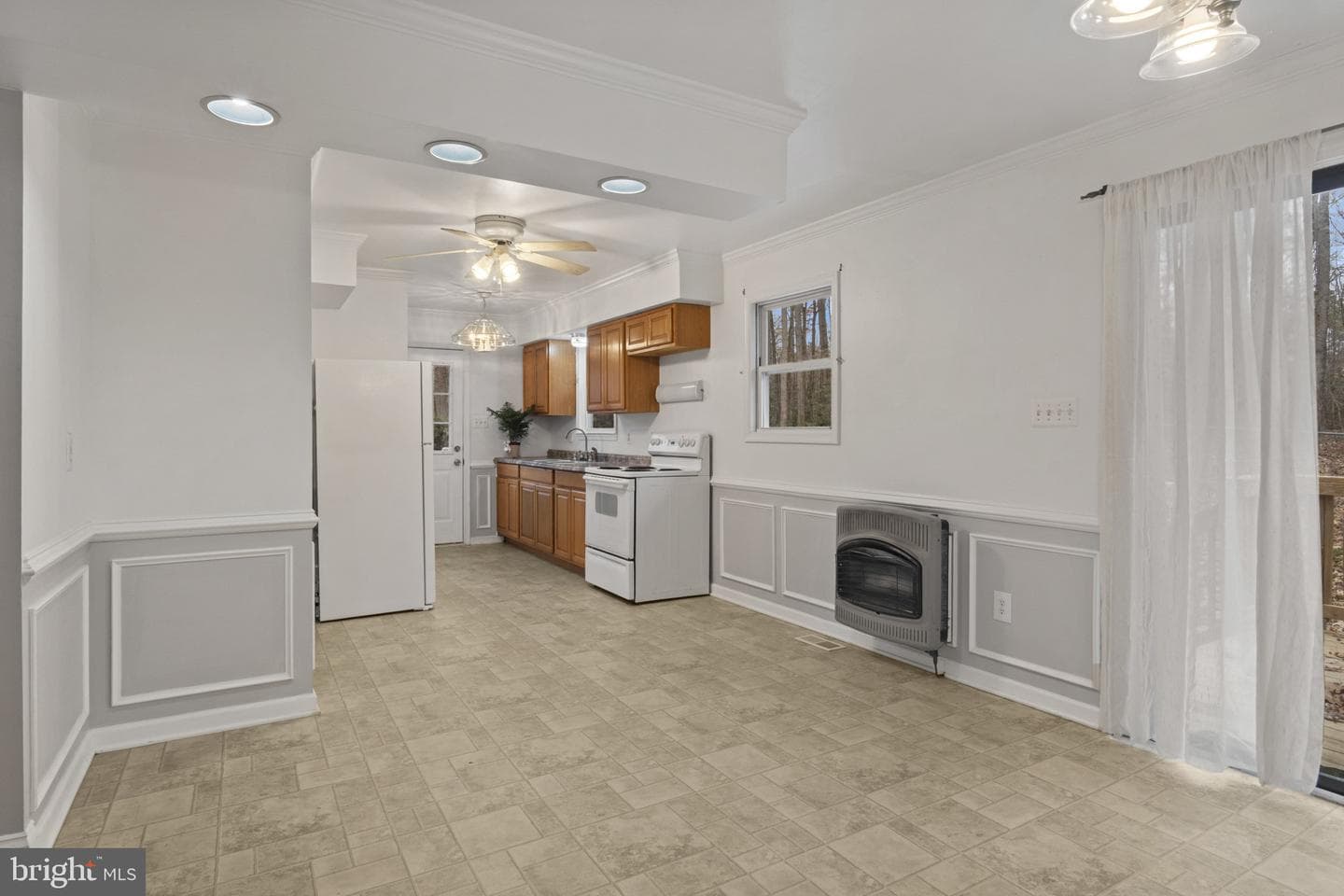 11013 Forest Hollow Drive photo 9