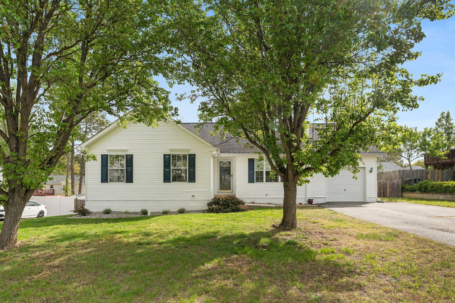 8811 Kent Court photo 2