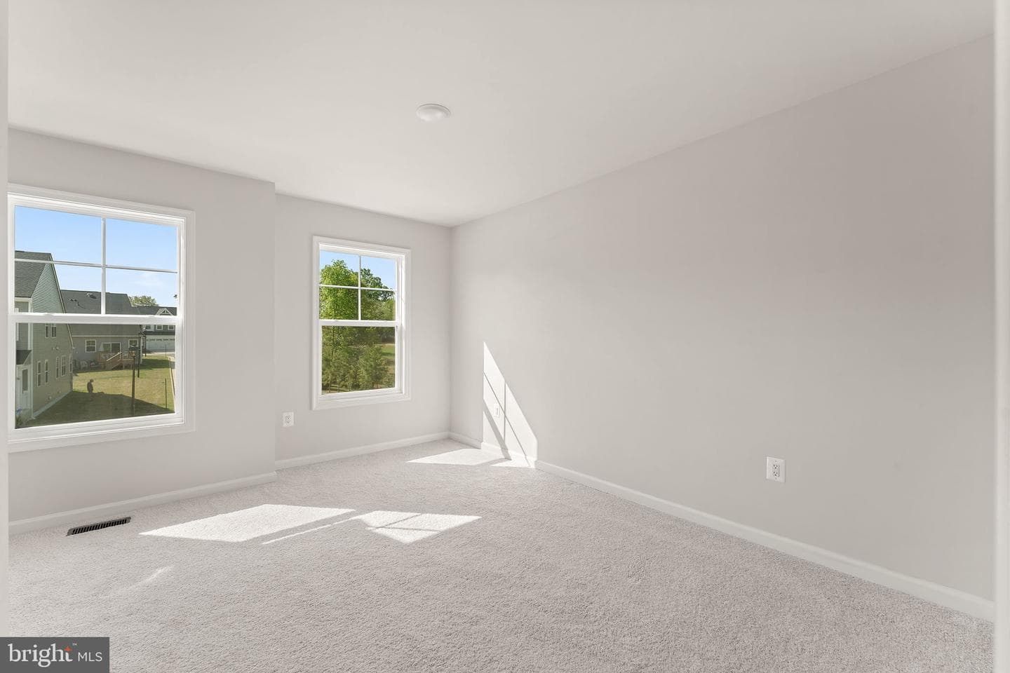 4220 Command Field Court photo 28