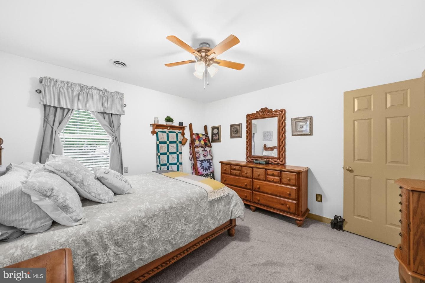 1 Rodeo Court photo 35