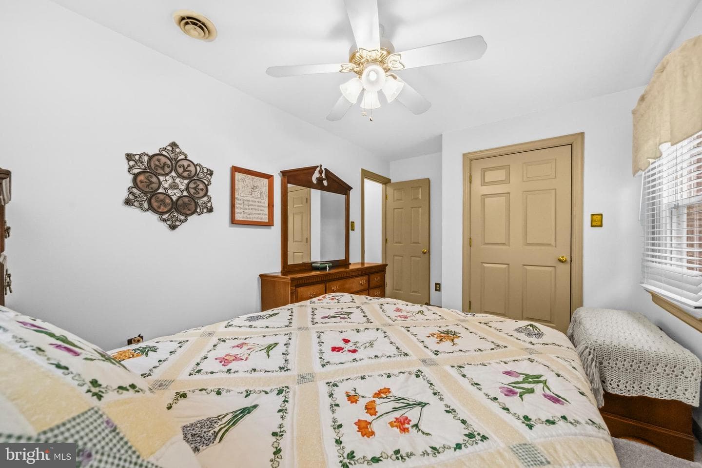 1 Rodeo Court photo 36