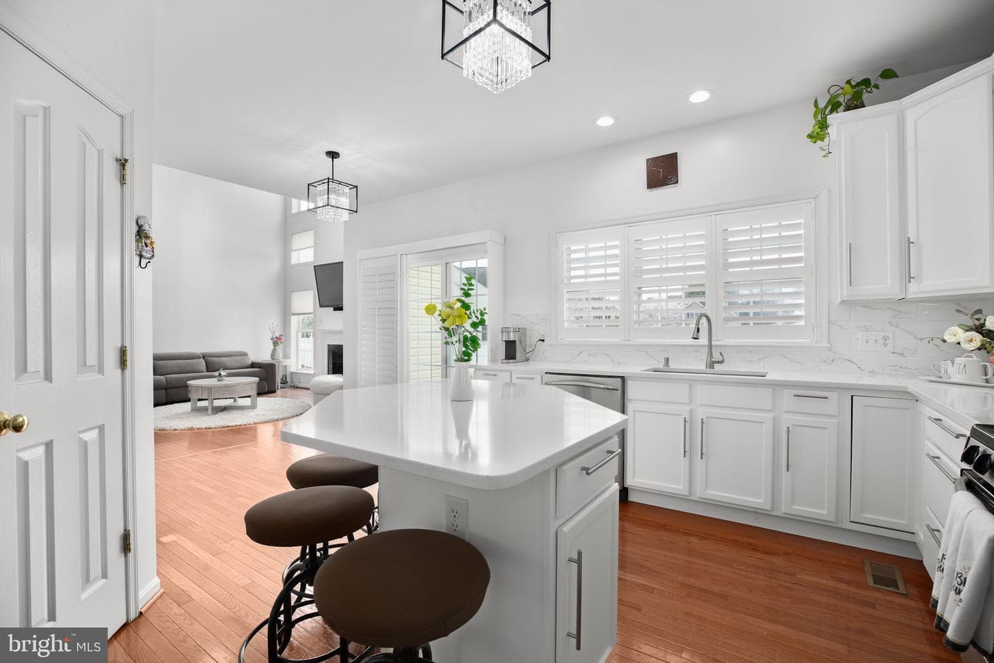 10804 Tides Court photo 23