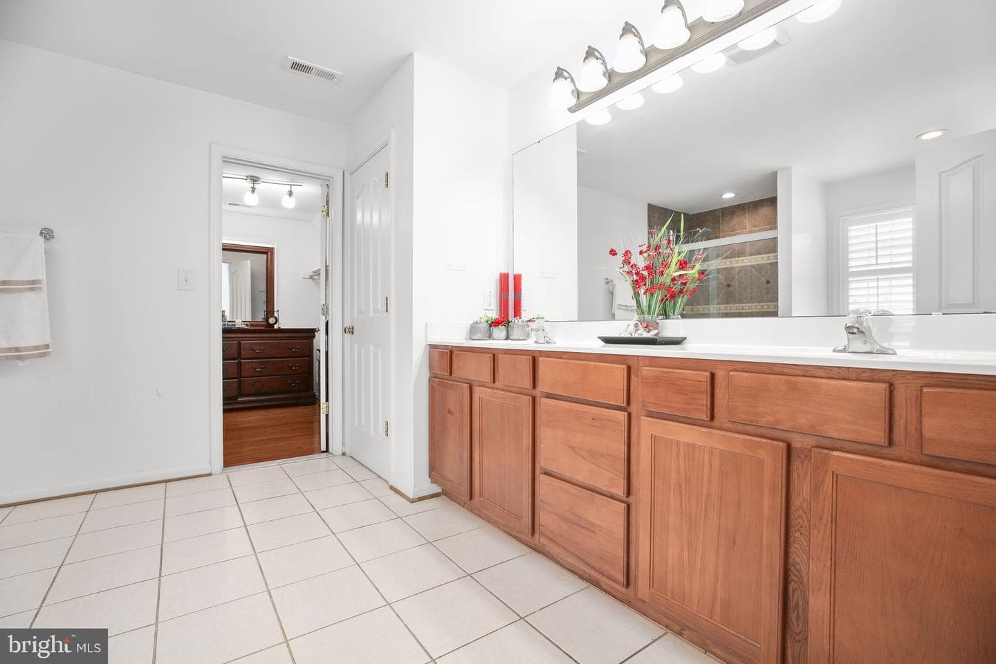 10804 Tides Court photo 34