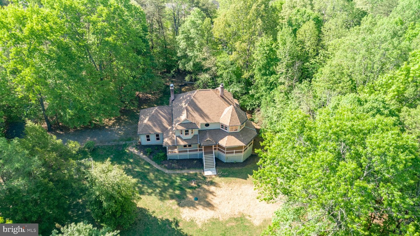 6800 Weedon Drive, Fredericksburg