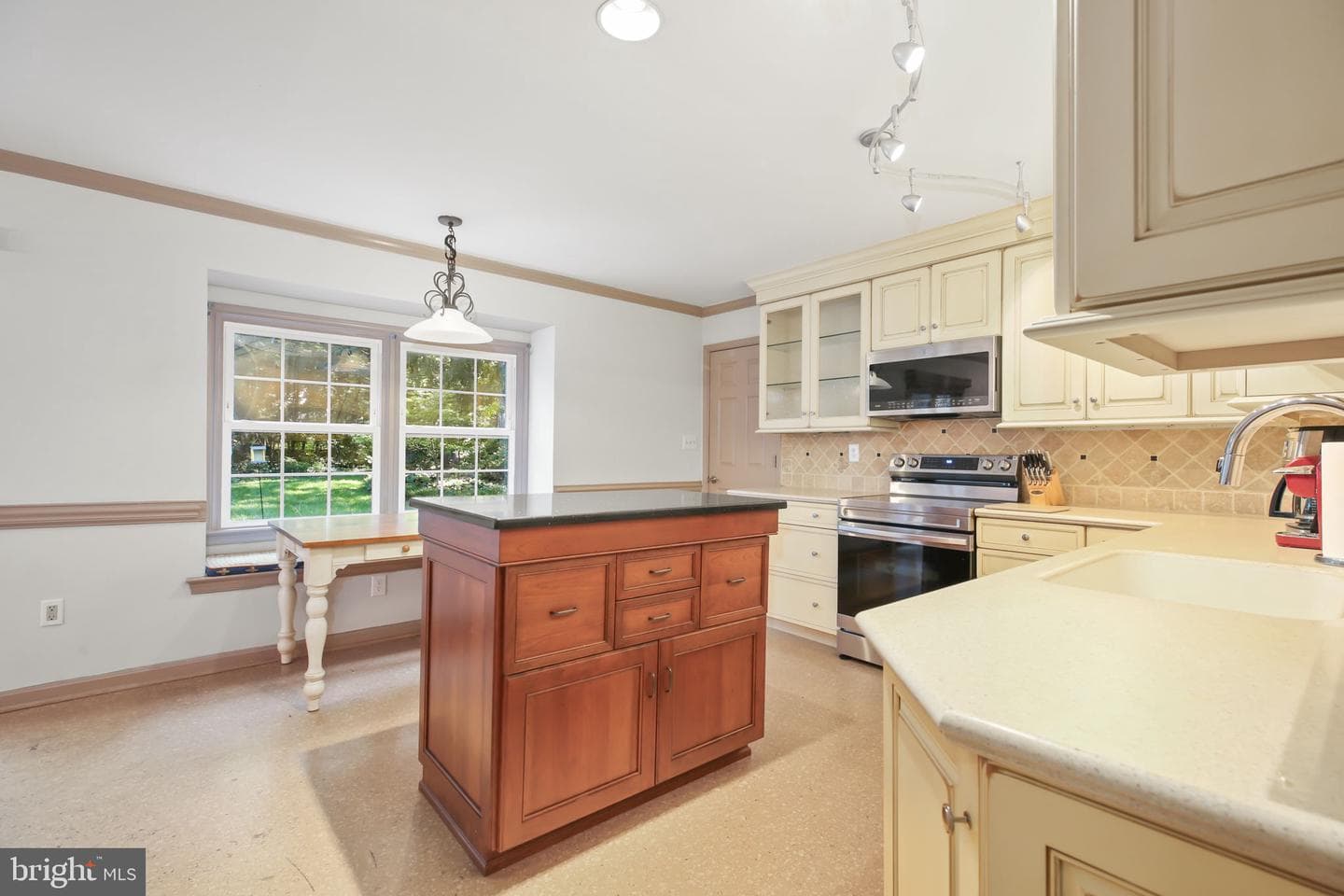 107 Valley View Road photo 22