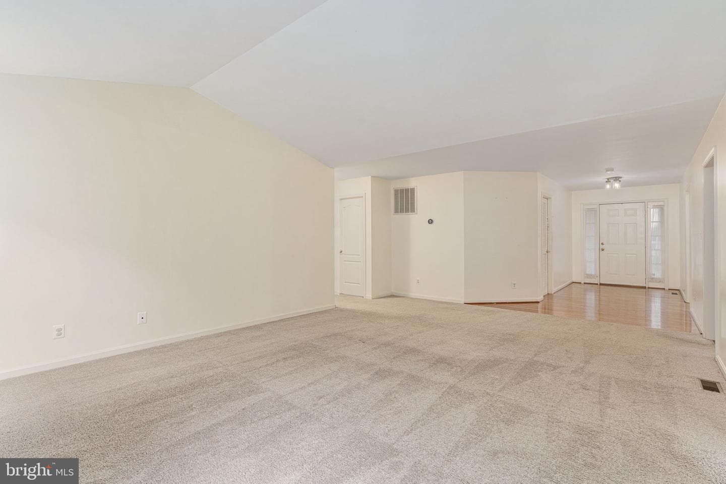 10400 Kings Cove Court photo 15