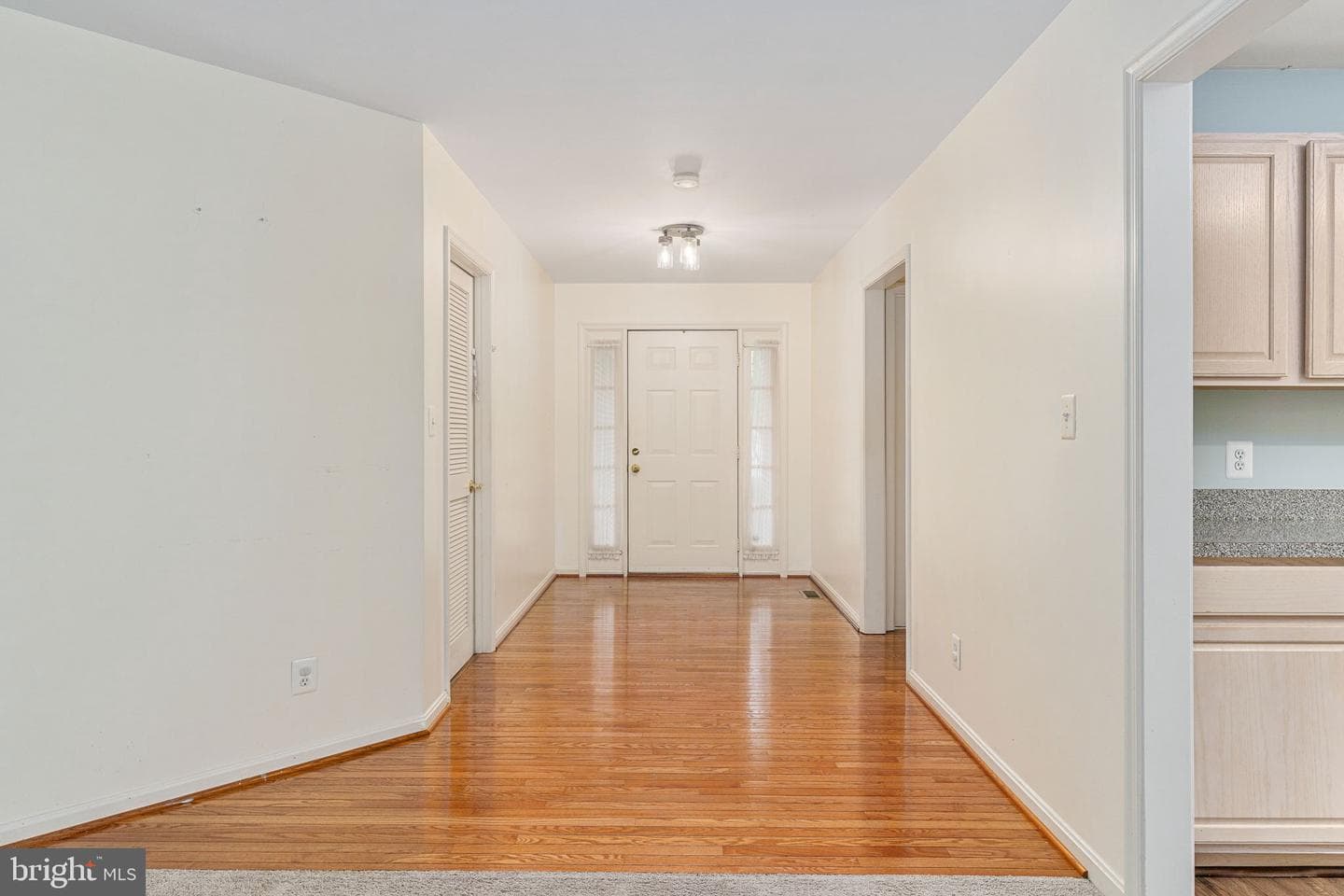 10400 Kings Cove Court photo 6