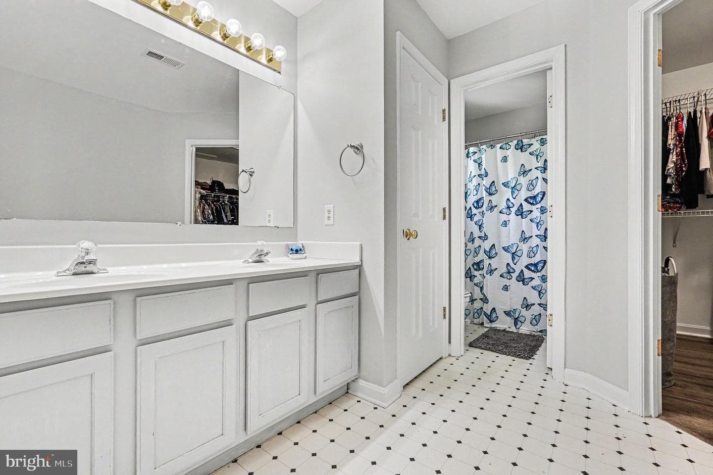 4205 Sorrell Court photo 9