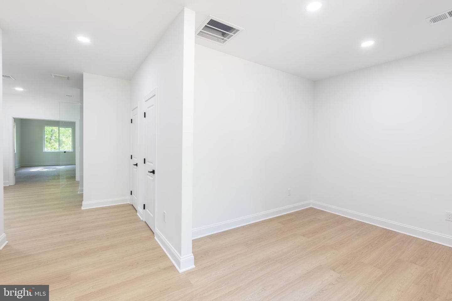 6103 Belmont Road photo 32
