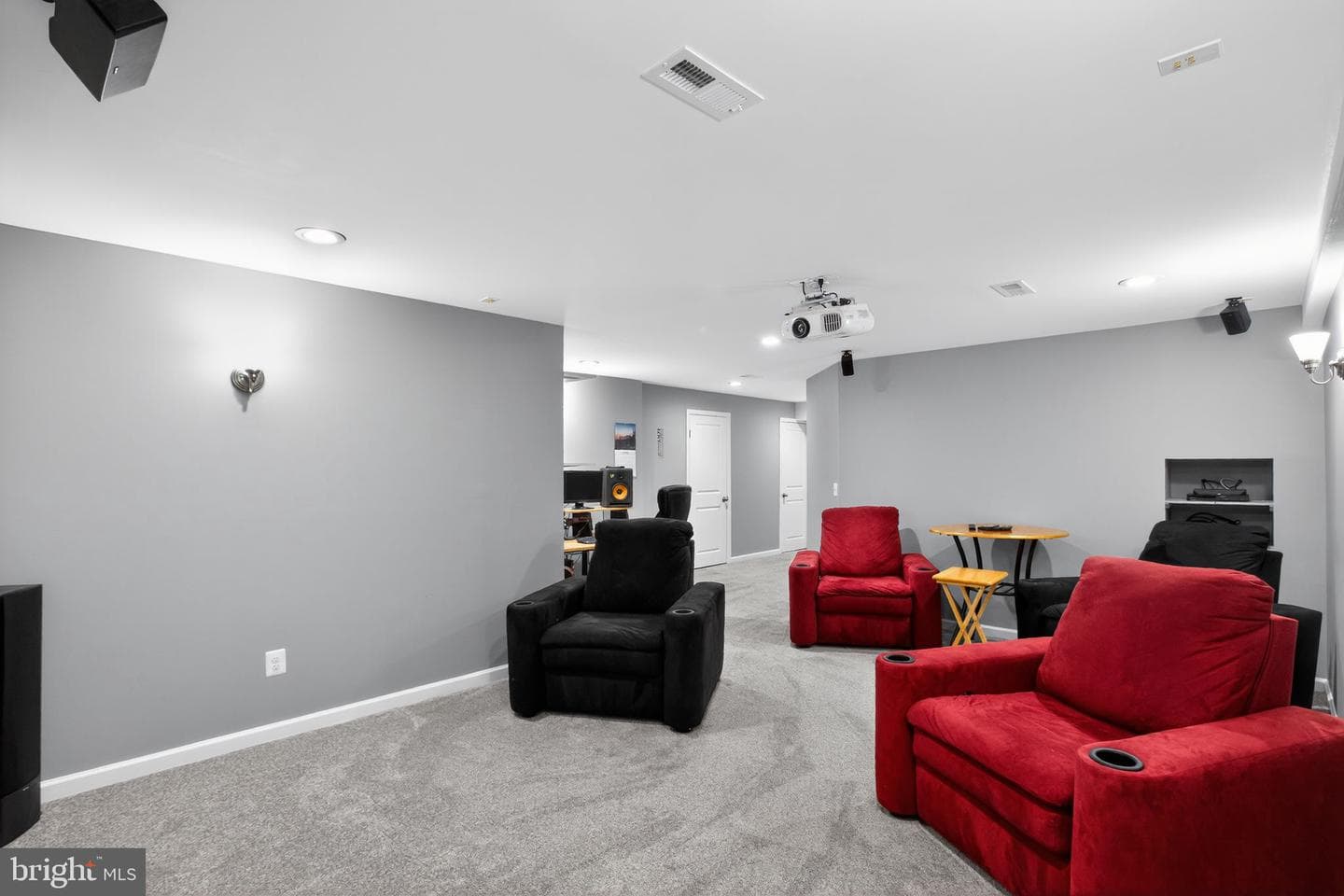 1709 Hudgins Farm Circle photo 24