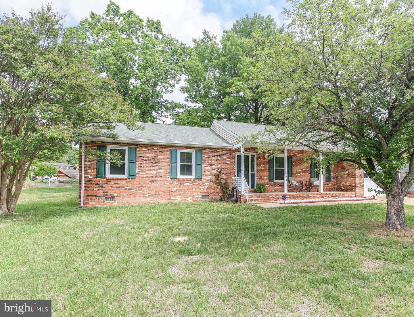 619 Shamrock Drive photo 4