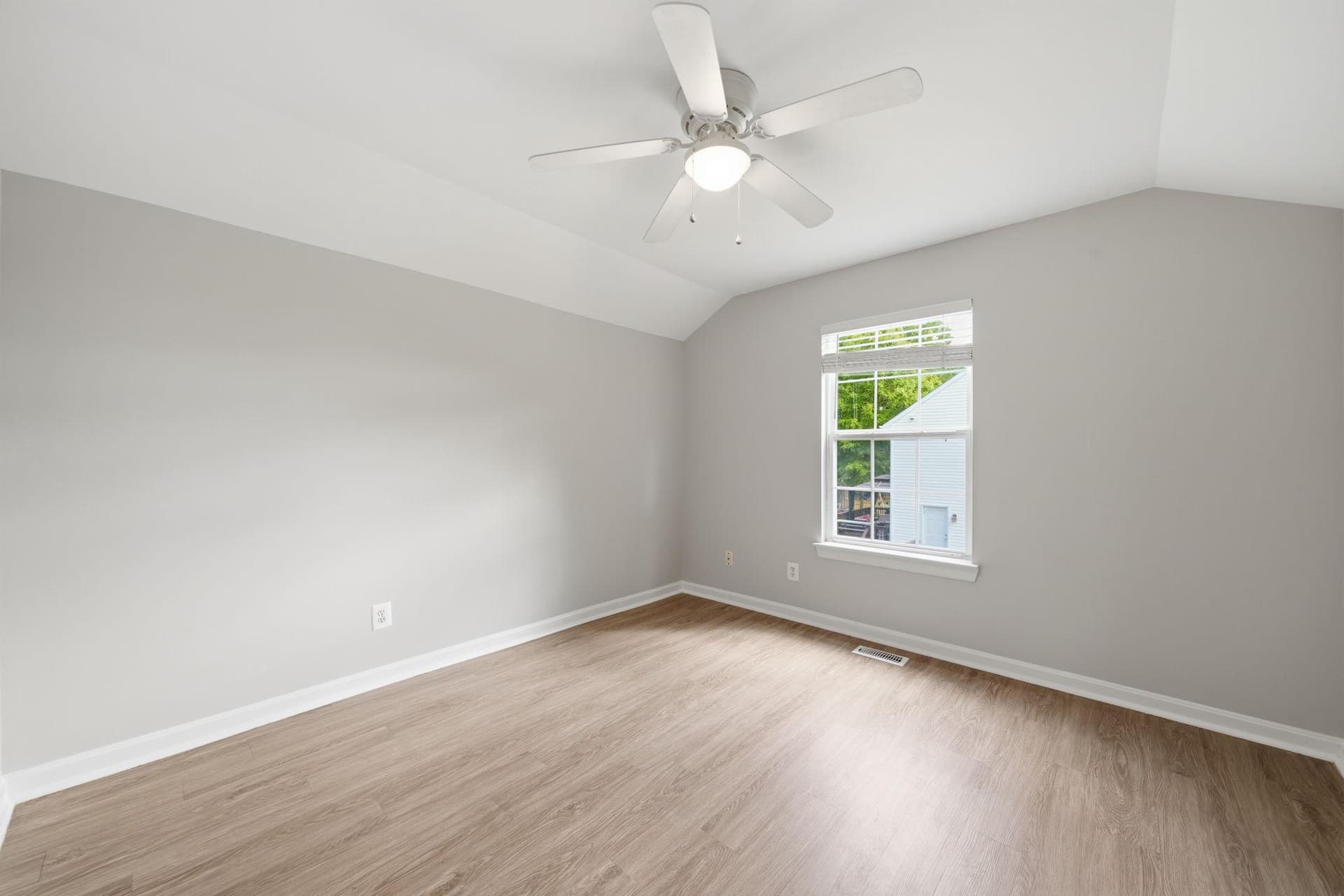 5425 S Branch Road photo 26