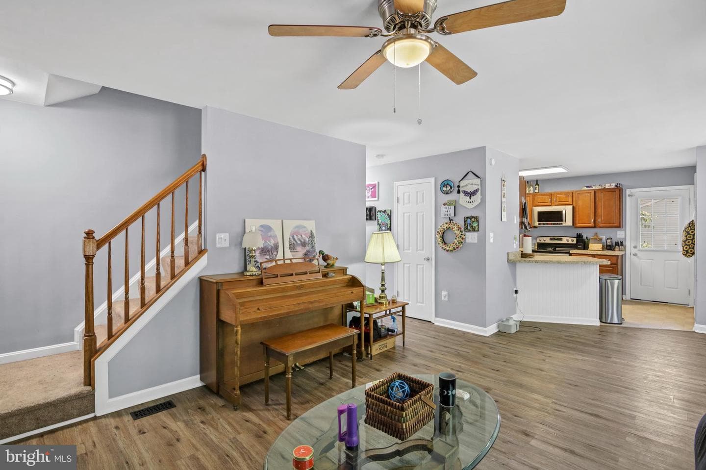 4405 Caven Court N photo 4