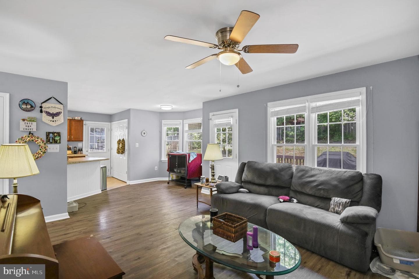 4405 Caven Court N photo 6