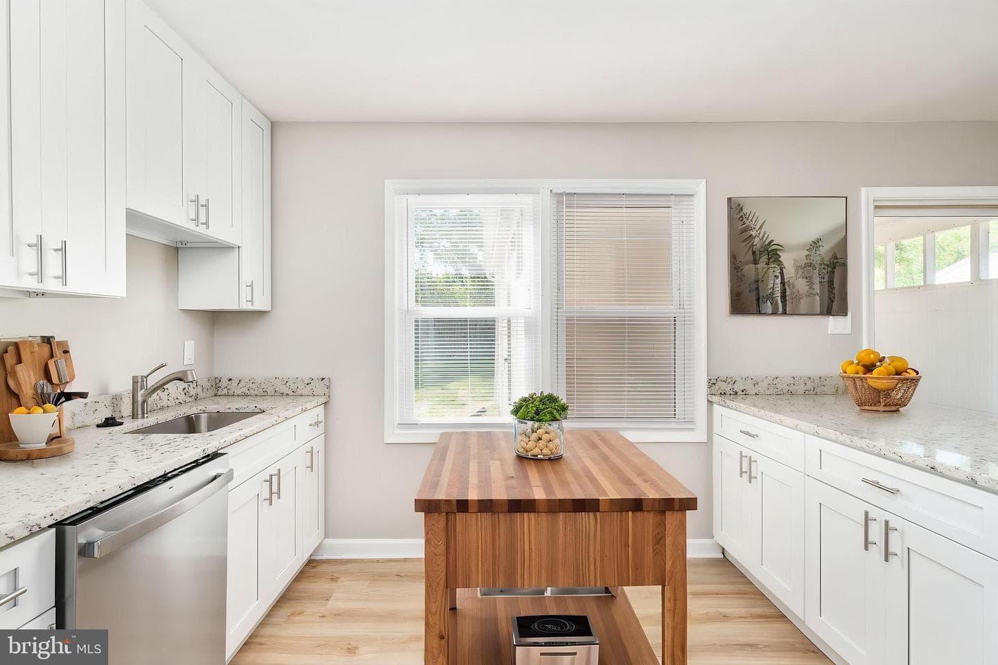 11403 Gordon Road photo 5