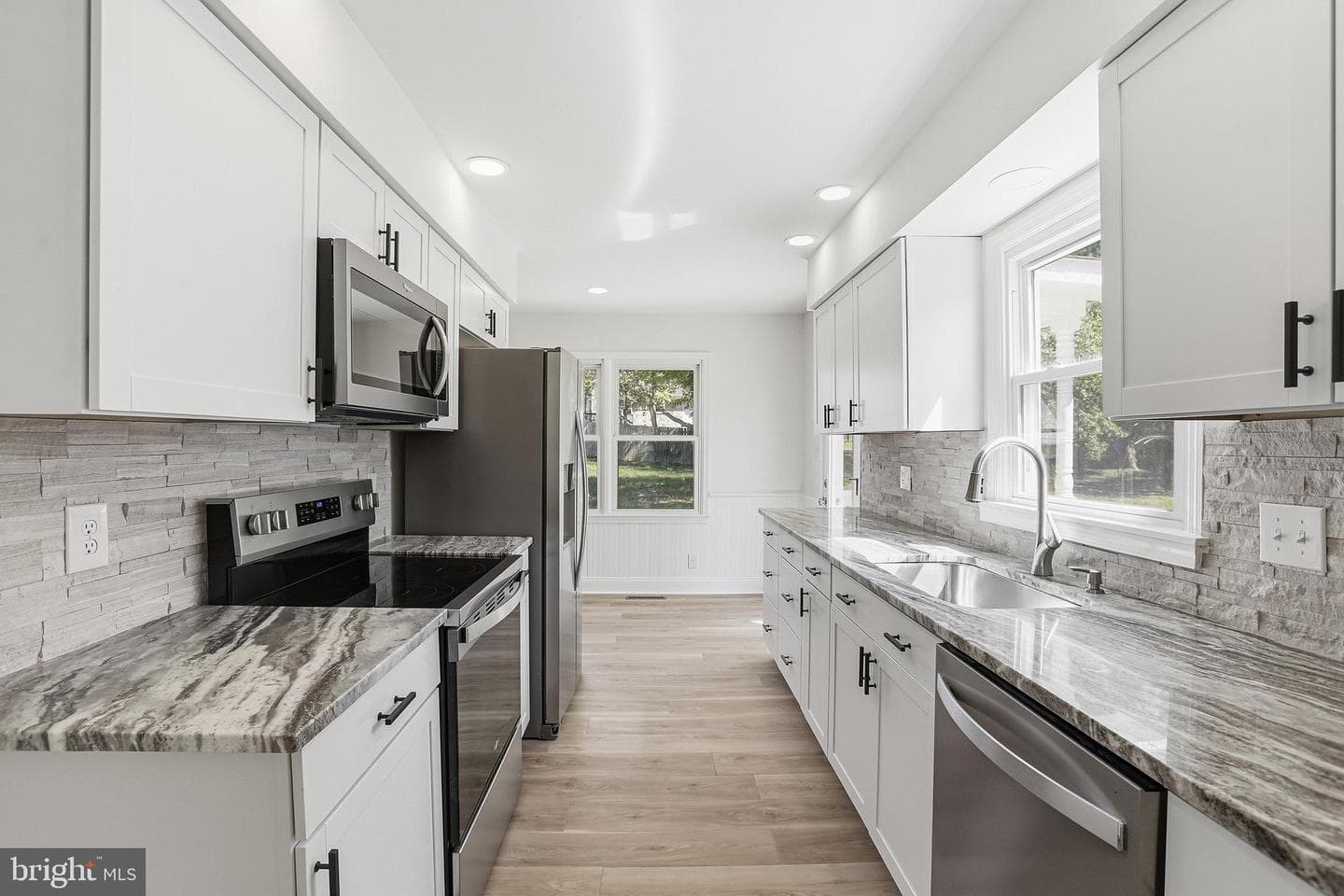 310 Sycamore Drive photo 11