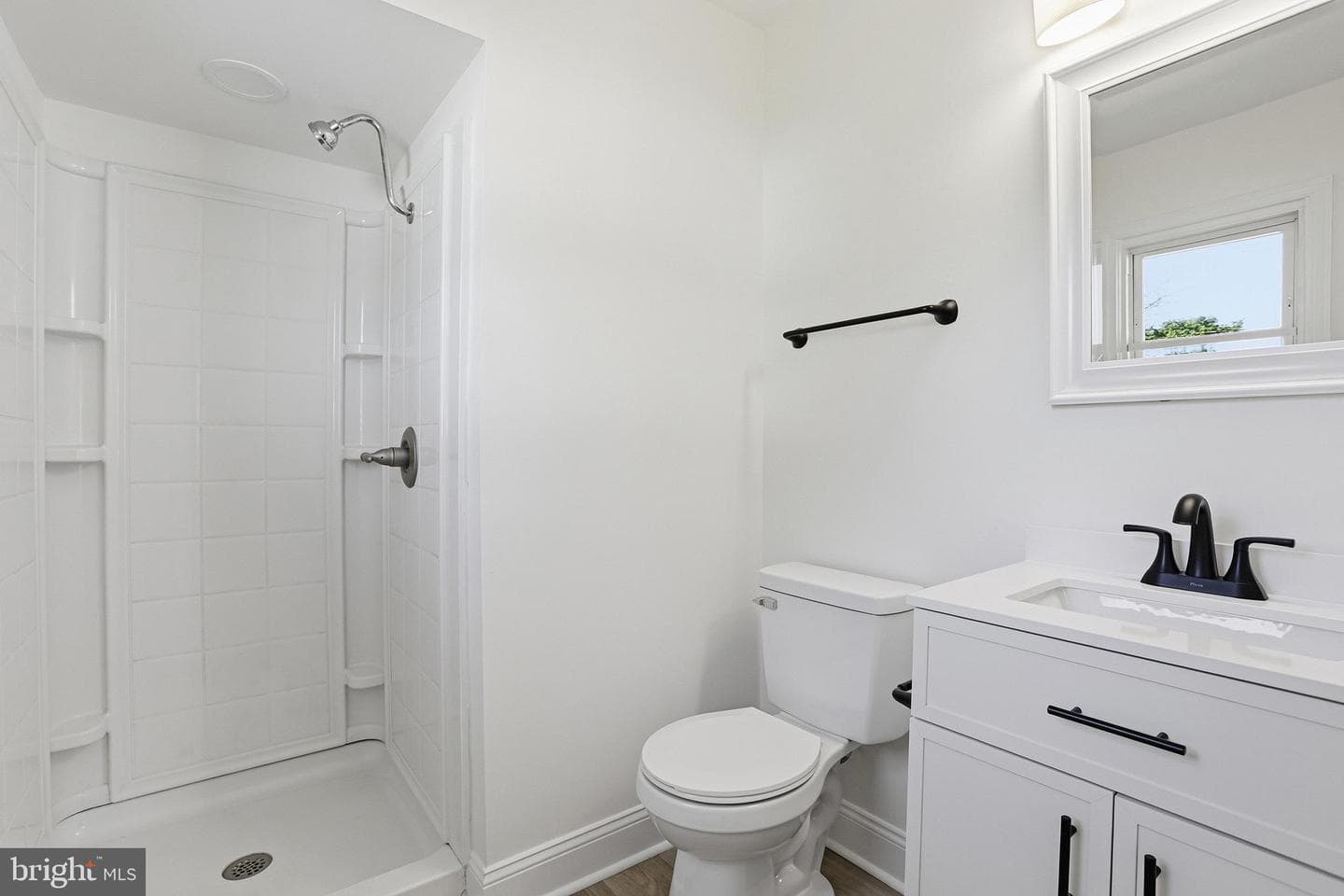 310 Sycamore Drive photo 16