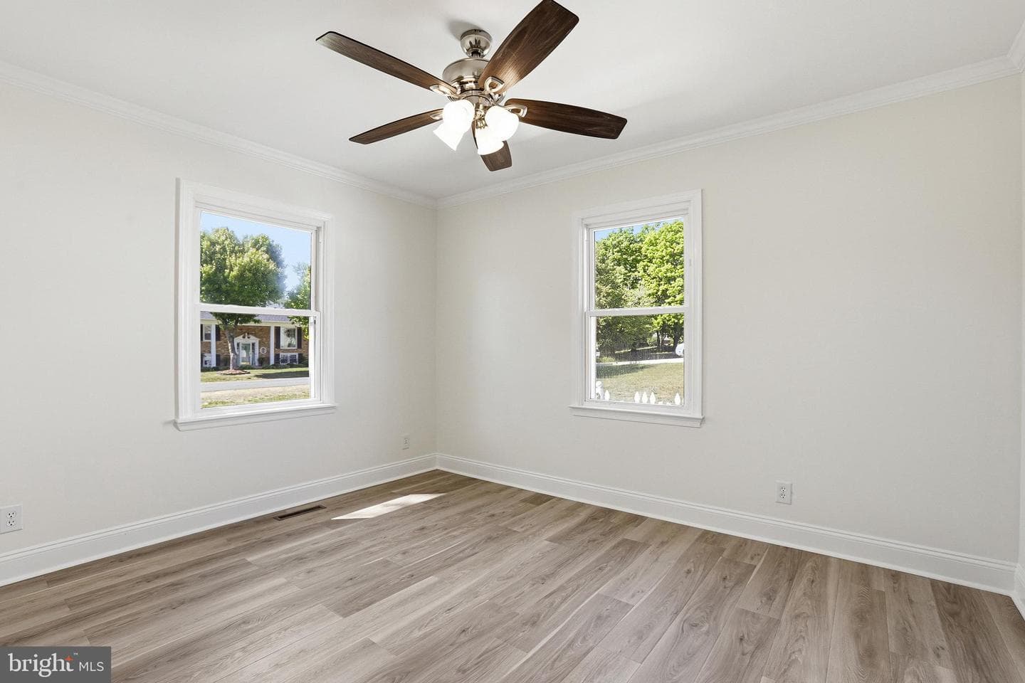 310 Sycamore Drive photo 17