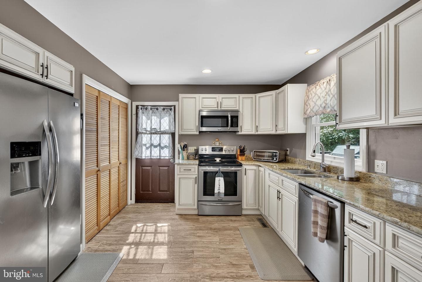3937 Breaknock Road photo 44