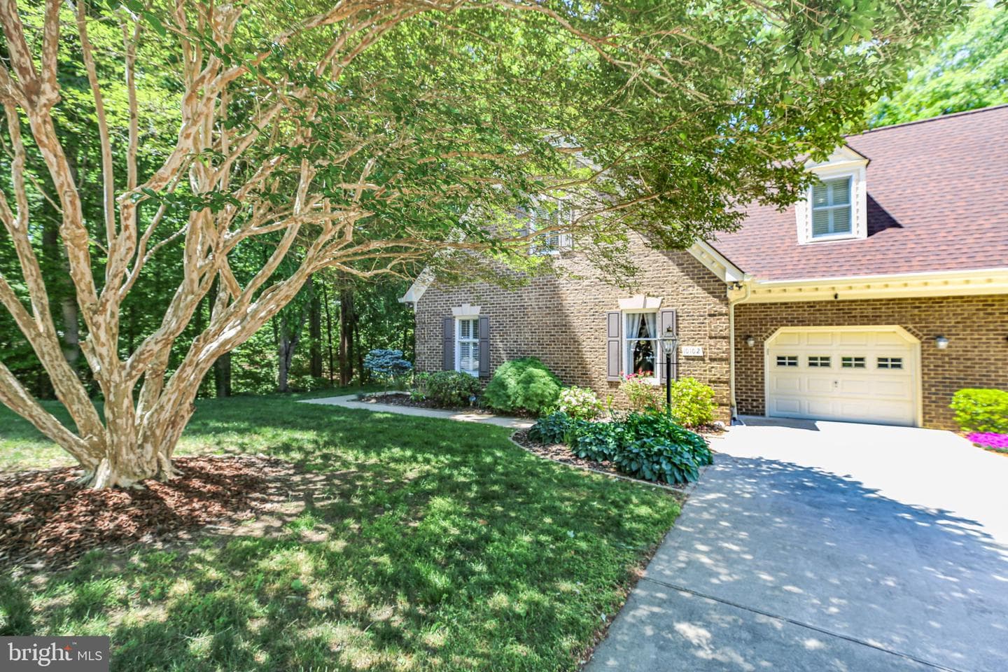 10102 Blandfield Lane photo 2