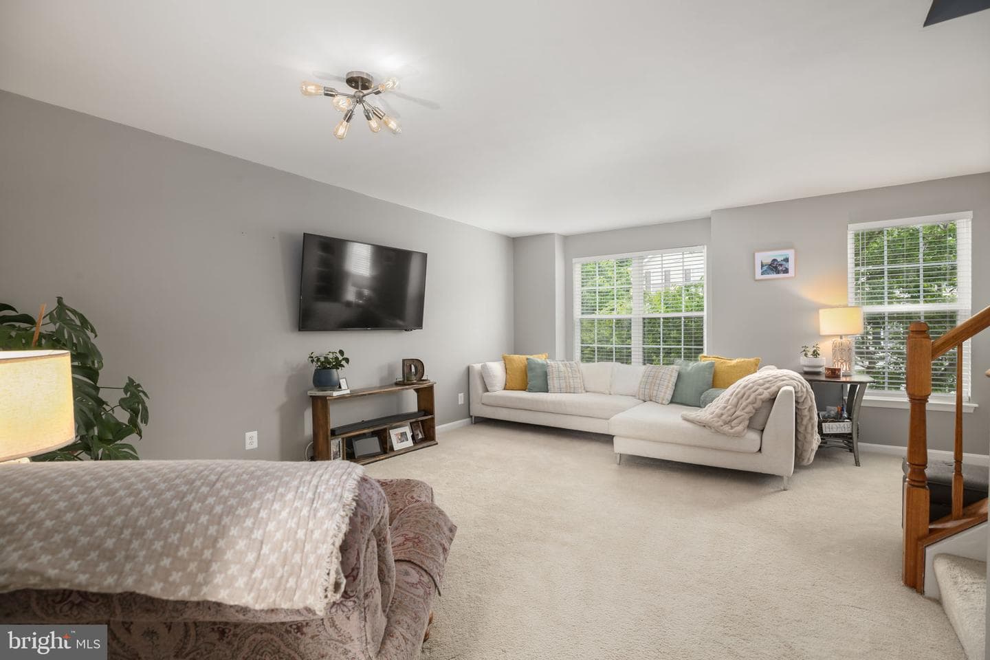 7206 Finch Lane photo 4
