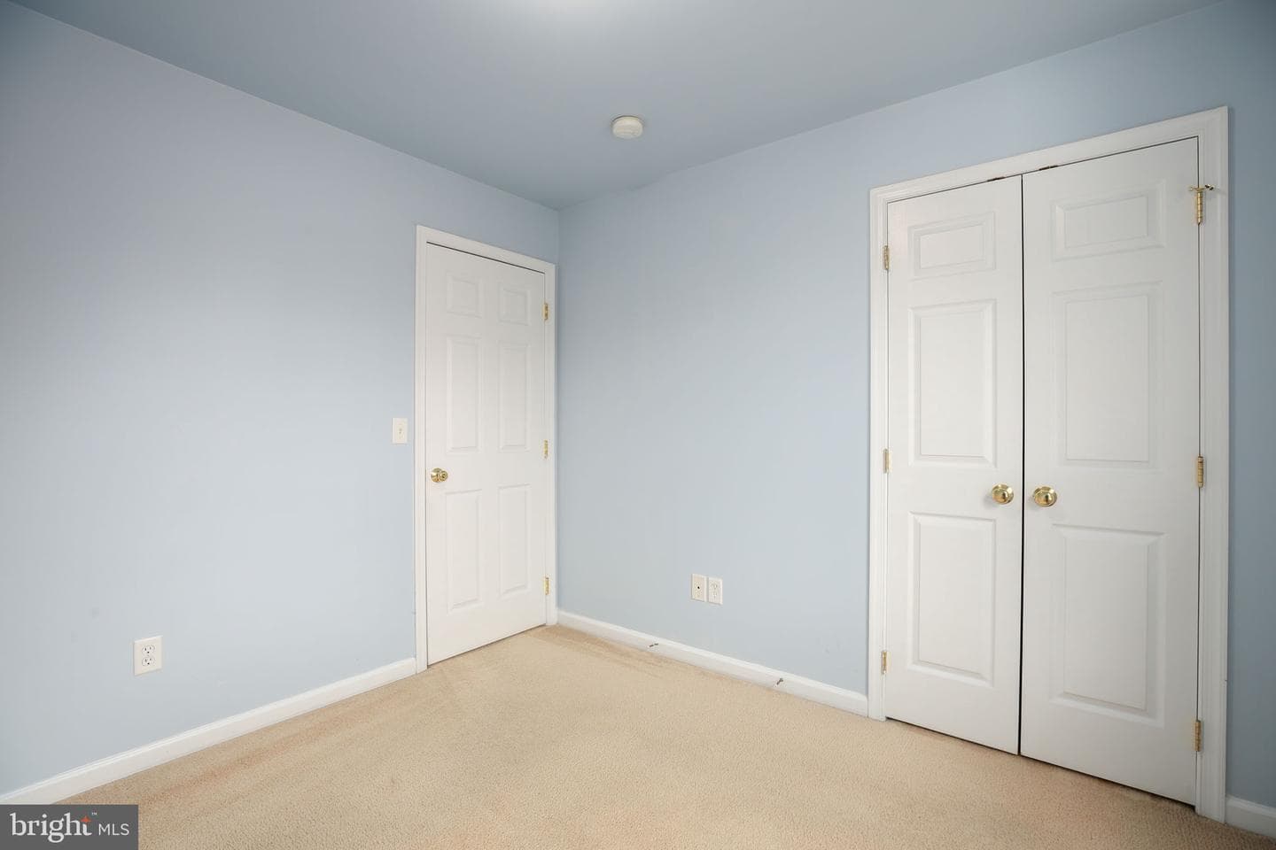 110 Mosby Street photo 18