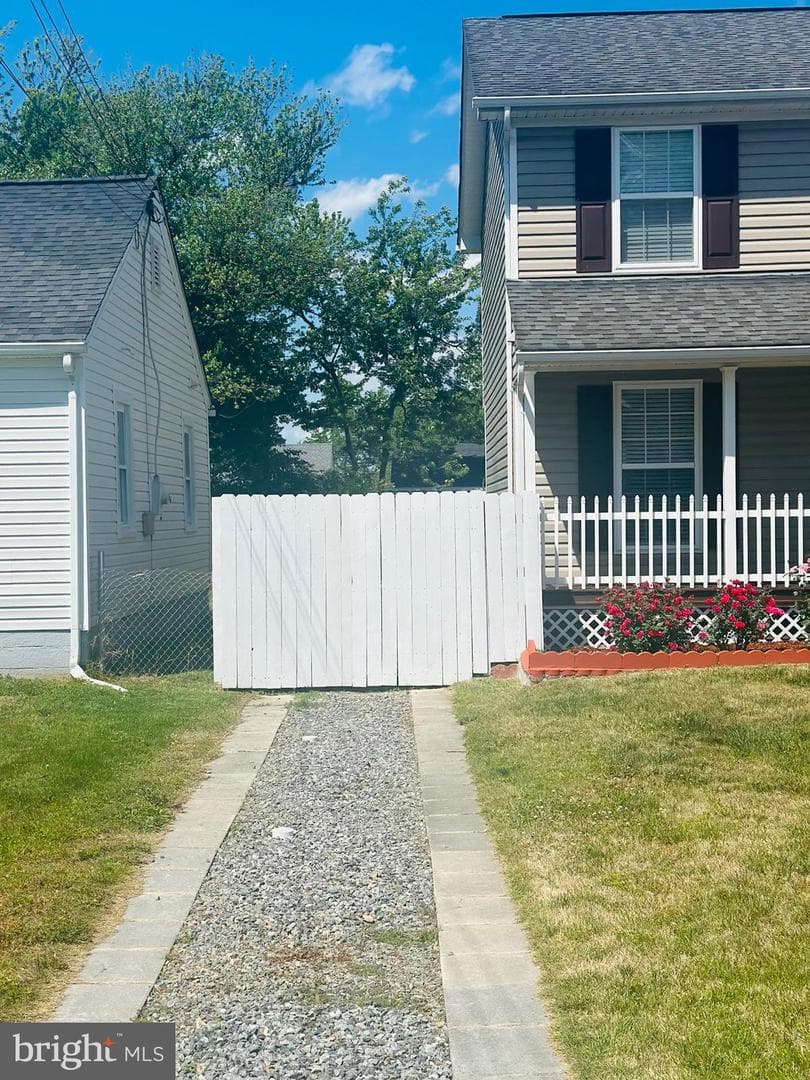 110 Mosby Street photo 39