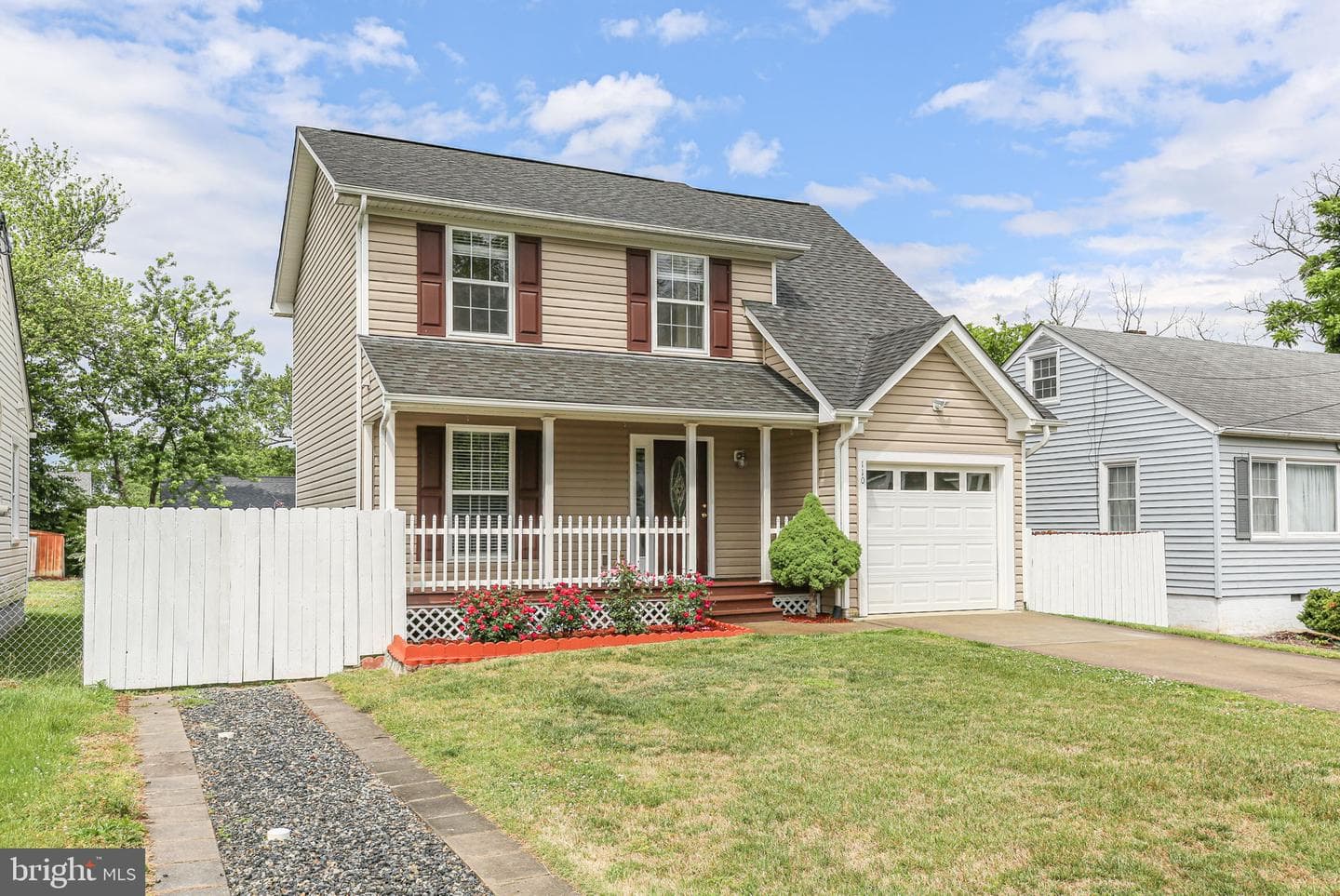 110 Mosby Street photo 4