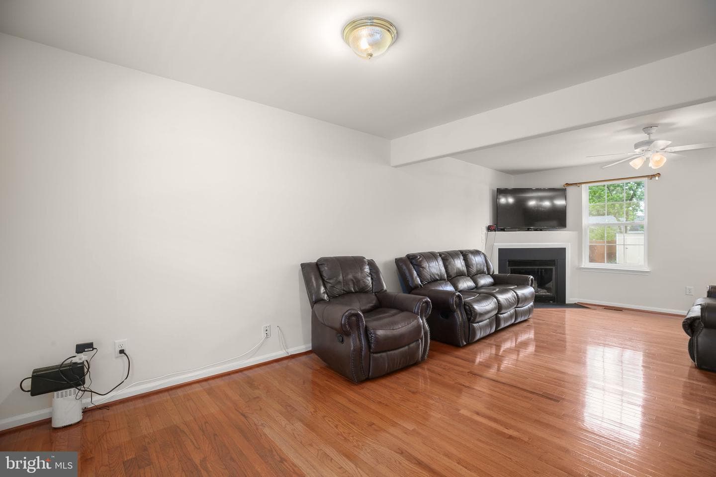 110 Mosby Street photo 7