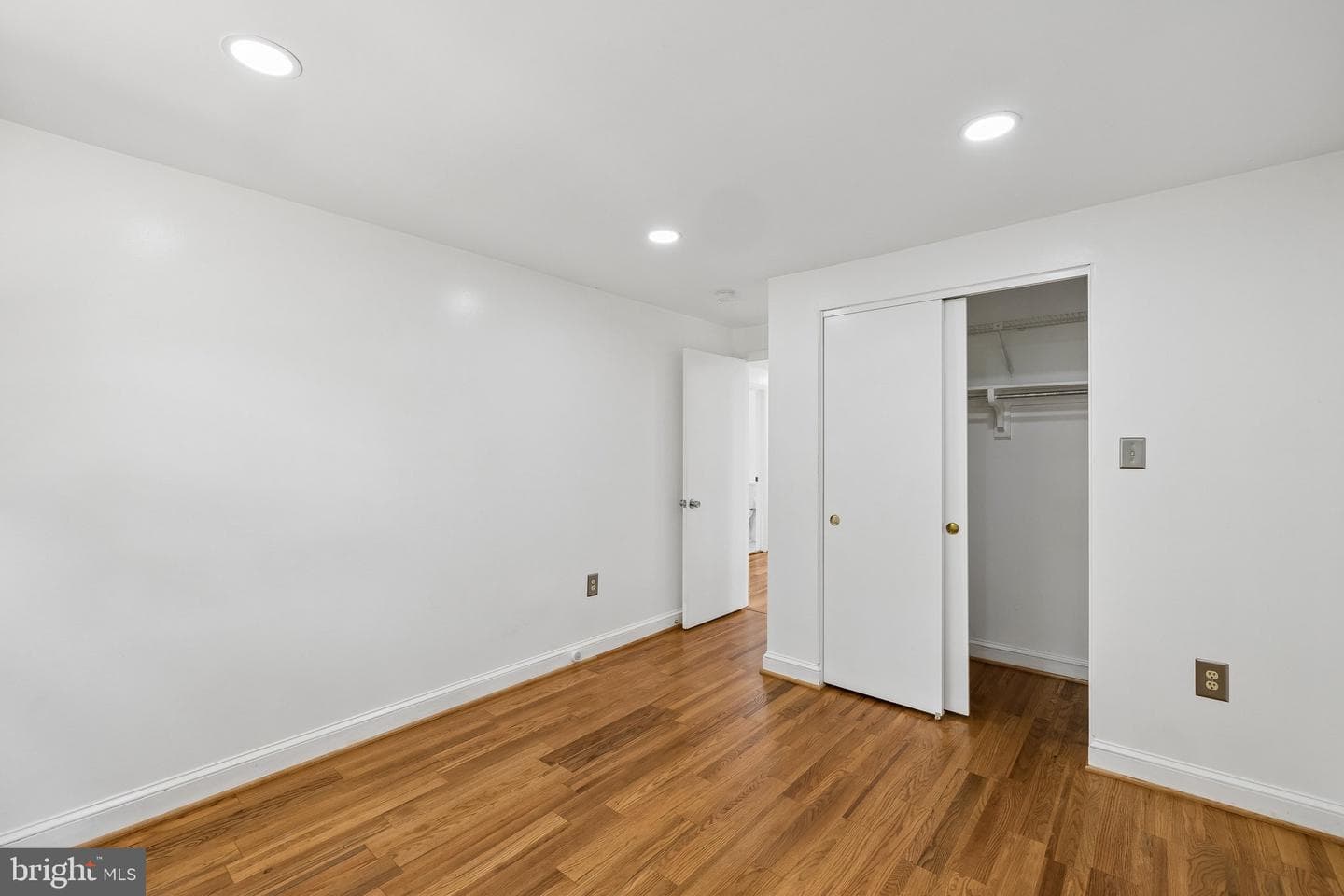 4 Pond Circle photo 22