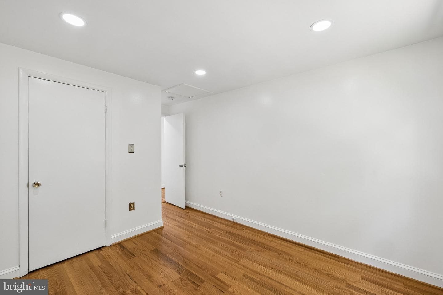 4 Pond Circle photo 24