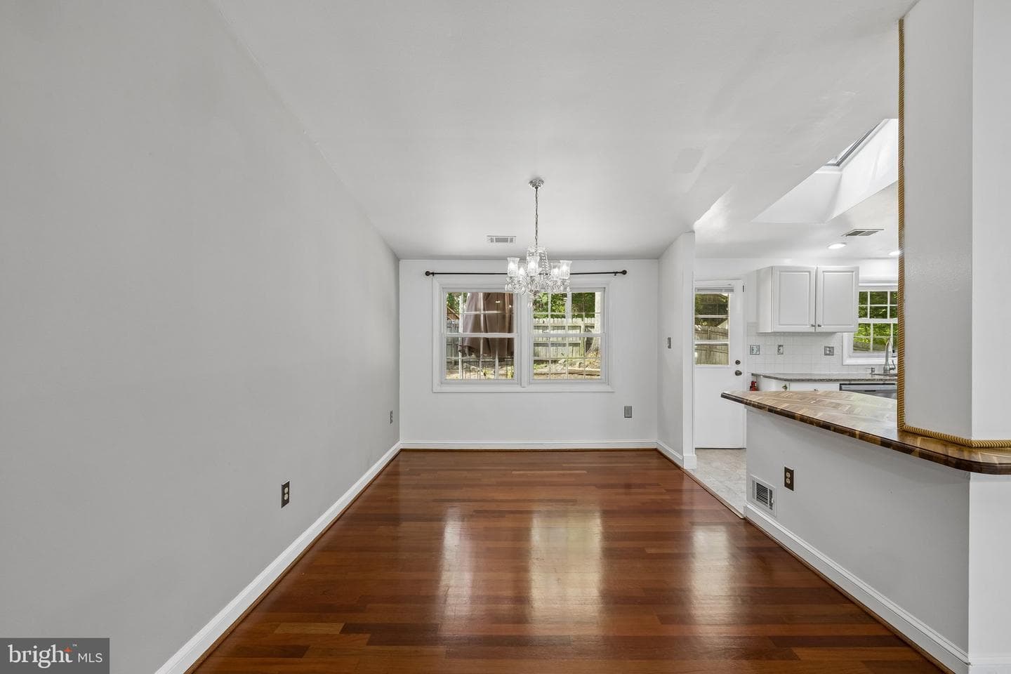 4 Pond Circle photo 9