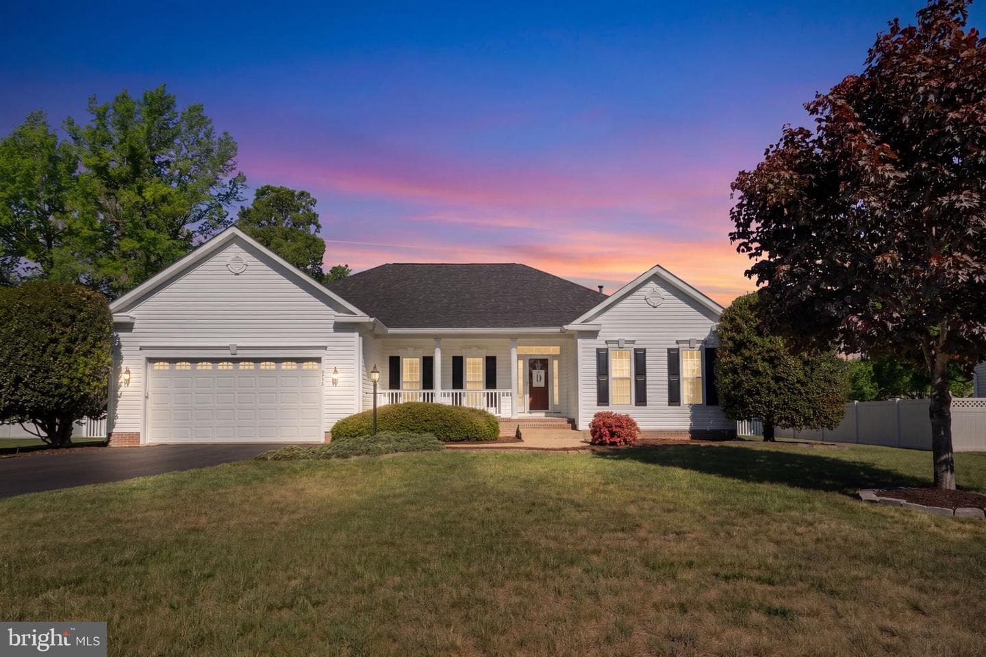 2707 Glendas Way photo 2