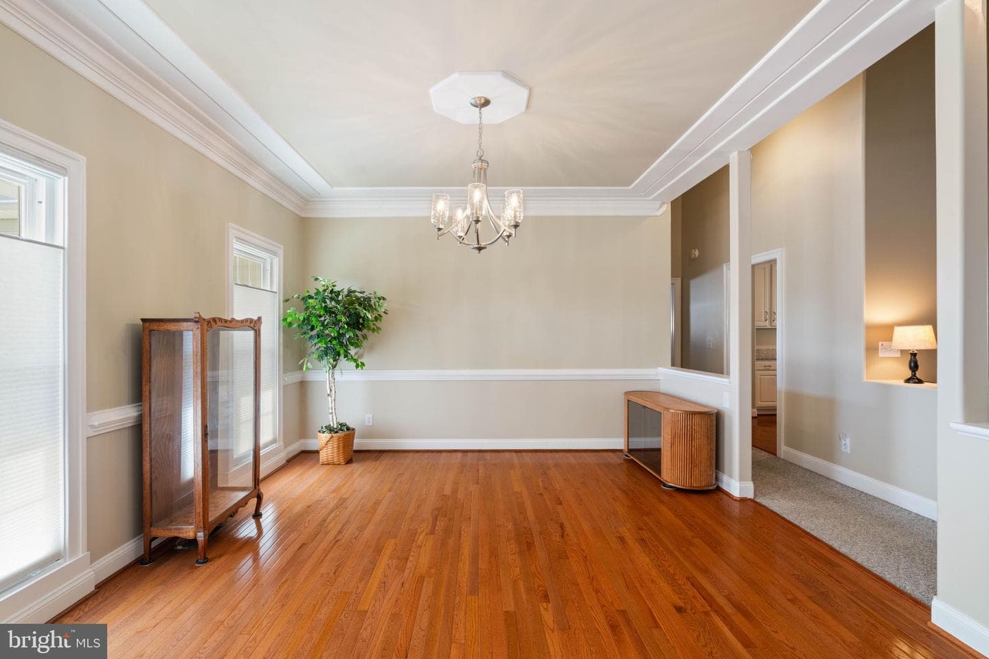 2707 Glendas Way photo 9