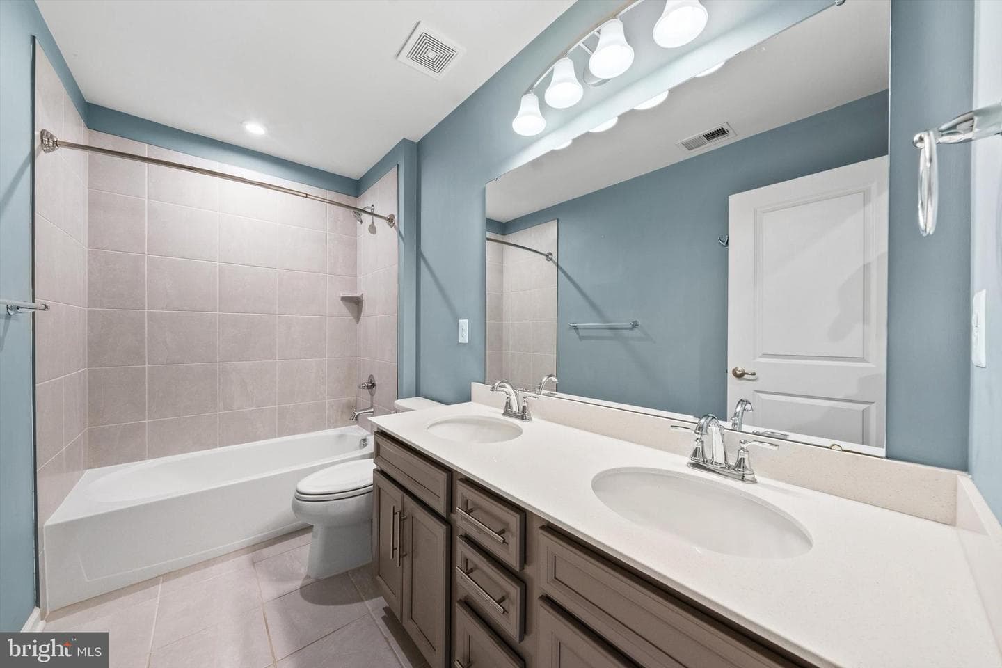 8525 Sylvannah Drive photo 35