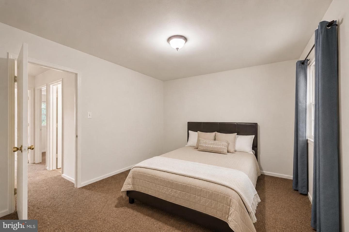 307 Olde Greenwich Drive photo 11