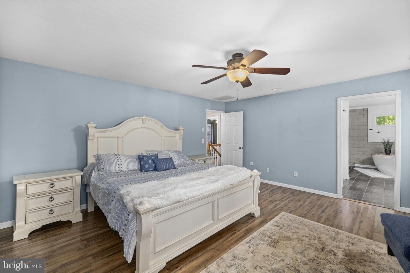 12707 Lake Wilderness Lane photo 32