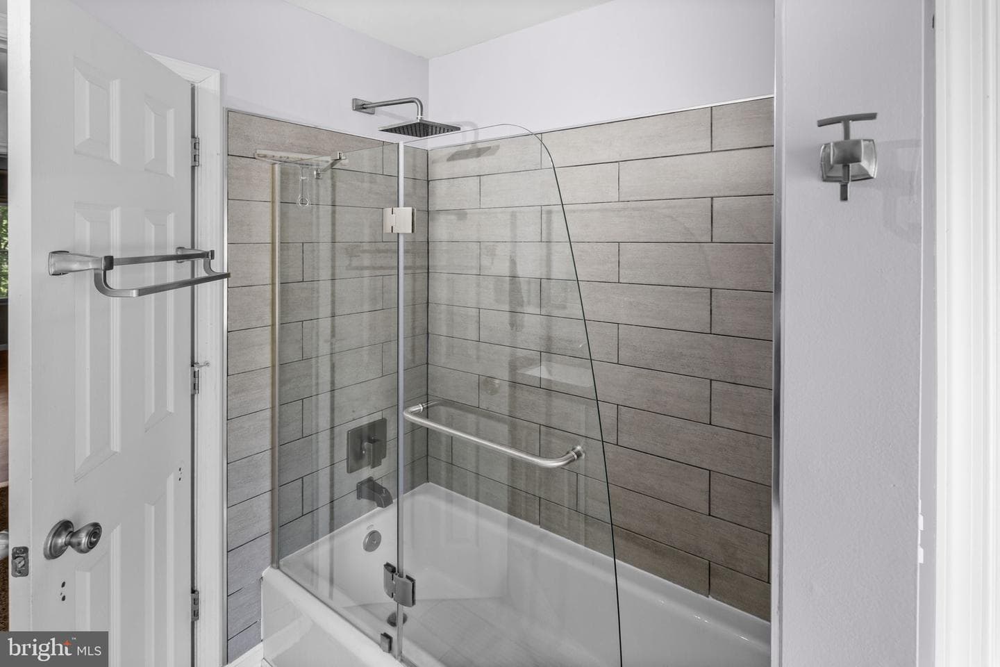 12707 Lake Wilderness Lane photo 38
