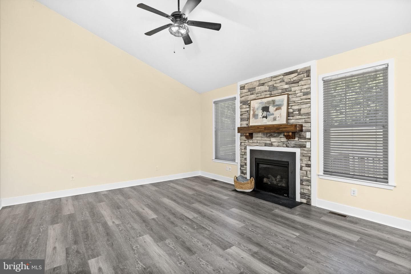 5802 Willow Tree Court photo 16