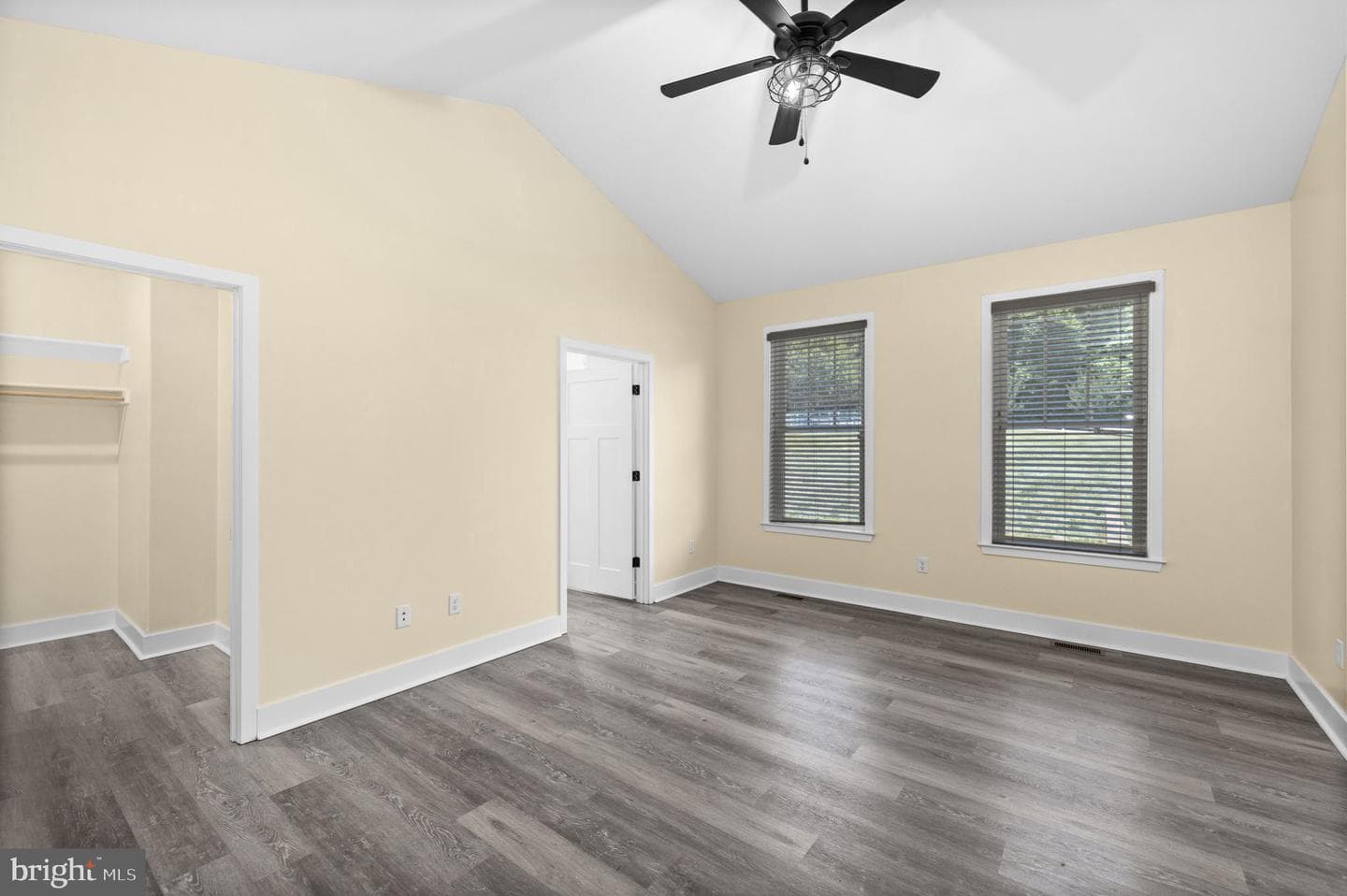 5802 Willow Tree Court photo 23