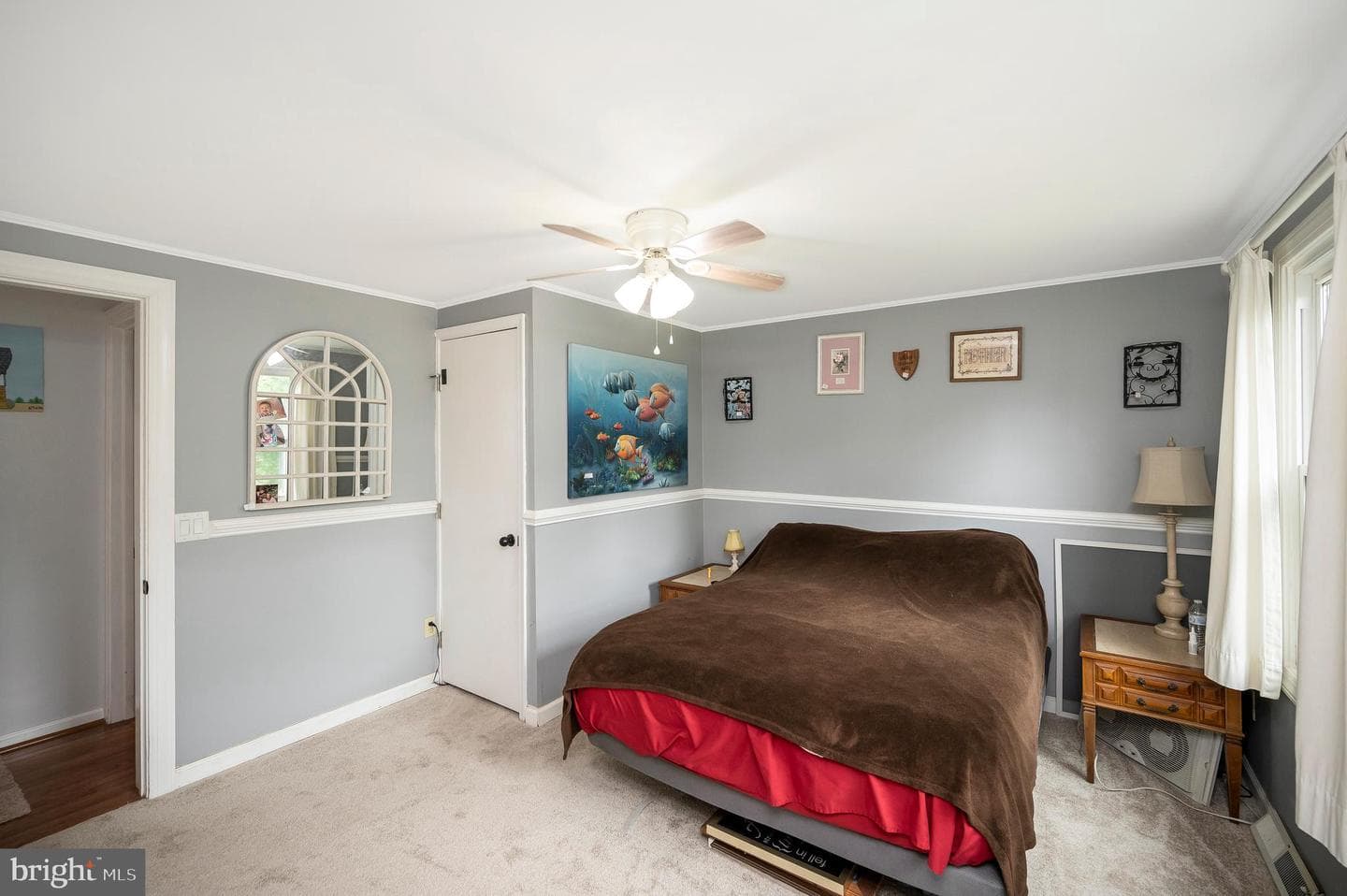 8908 Jennings Lane photo 43