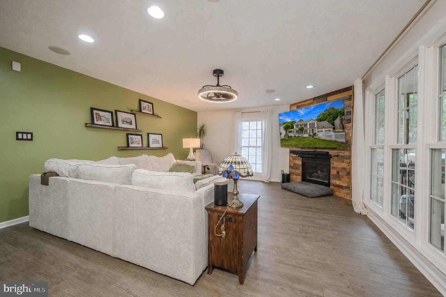 10322 Edinburgh Drive photo 17
