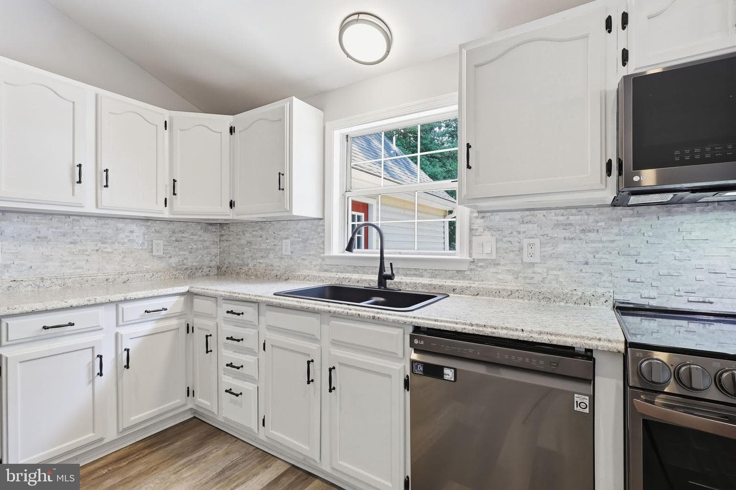 10422 Heather Greens Circle photo 14