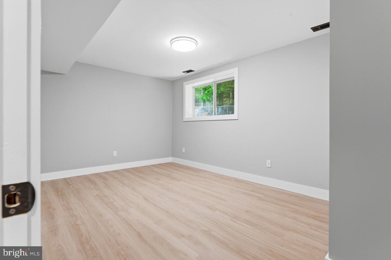 10902 Meadowlark Lane photo 14